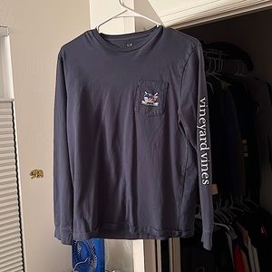 Vineyard Vines long sleeve hockey themed shirt